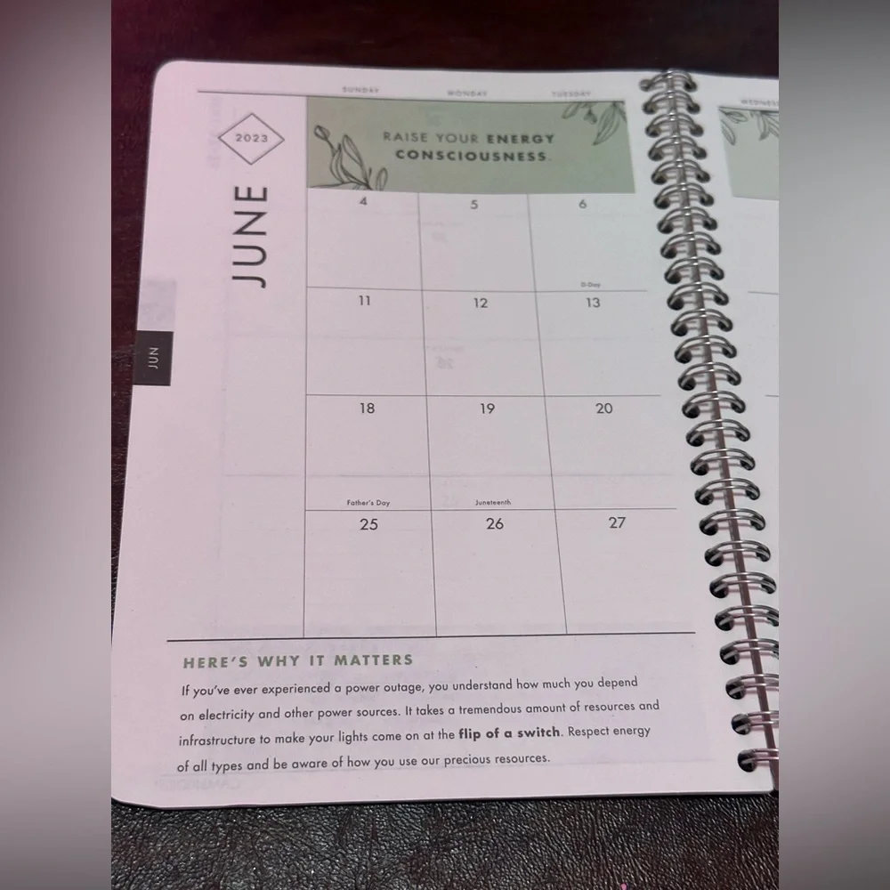 2023 Weekly & Monthly Planner